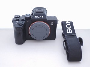 ソニー SONY ミラーレス一眼カメラ ボディ α7 III (ILCE-7M3)