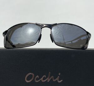 新品 OCCHI 偏光サングラス レンズUV400 軽量 シルバーミラー 