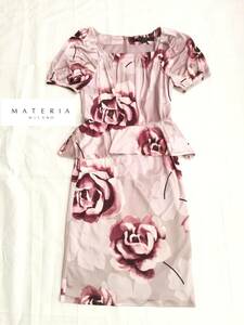 マテリア MATERIA 36 S～M ピンクベージュ×ボルドー レディース 花柄 薔薇 バラ ミディ丈ワンピース ペプラム パフスリーブ レディース