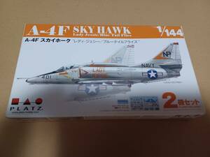 1/144 A-4F スカイホーク レディ・ジェシー/ ブルーテイルフライズ 2機セット...