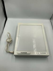 FUJICOLOR　LIGHT BOX NEW 5000　フジカラー　ライトボックス　50Hz⇔60Hz　磁石付き　通電確認済み　光学機器　資料　等　＊1505＊