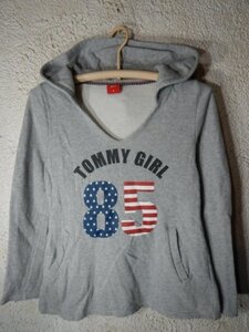 to5757　TOMMY GIRL　トミー　ガール　プルオーバー　スウェット　パーカー　ナンバリング　星条旗　デザイン　人気　