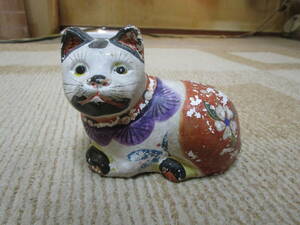 ビンテージアンティーク　土人形　岩手　古い花巻人形　猫　座り猫　伏せる猫　汚れ色はげ有　全長約12.6cm全高約9.1cm奥行き約7cm