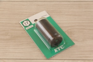 京都機械工具 KTC 17mm 12.7sq. インパクトレンチ用整備ソケット(セミロング薄肉)