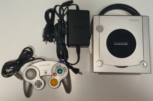 純正品　ニンテンドー　ゲームキューブ　本体　コントローラー　シルバー　Nintendo GameCube Controller GC