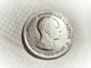 【銀貨　参考品】　１９５８年　ガーナ　クワメンクルマ　１０シリング銀貨　　　0808303