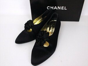 美品☆CHANEL【シャネル】布製 フォーマルパンプス☆ポインテッドトゥ☆コサージュ☆黒☆35☆22センチ☆ロゴ☆レディース☆箱付☆