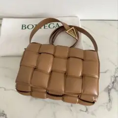 BOTTEGA VENETA 　ボッテガヴェネタ　パデット カセット　キャラメル