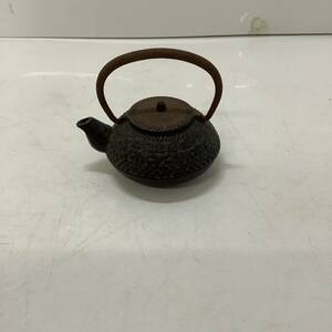 ☆鉄瓶　小さい　オブジェ　レトロ　ミニ　ティーポット　鋳鉄　茶道　お茶　茶瓶　飾り　インテリア