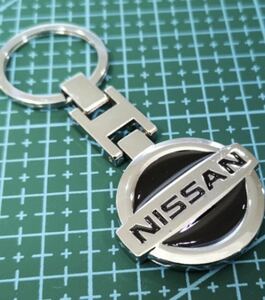 日産　ニッサン　キーホルダー　両面ロゴ