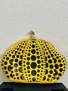 【美品】YAYOI KUSAMA がま口 pumpkin クラッチバッグ