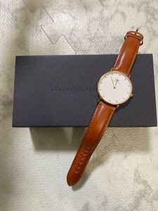 【美品】ダニエルウェリントン　DW 腕時計　ブラウン　レザー　ストーン　ホワイト　 Daniel Wellington