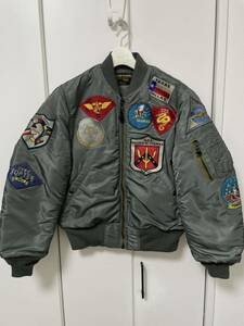 【美品】限定 AVIREX Mサイズ フライトジャケット TOPGUN トップガン top gun VINTAGE カスタム