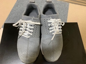 ゴルフシューズ　adidas　スパイクレス　中古　25.5