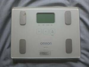 ６　OMRON　オムロン　カラダスキャン　体重体組成計　体重計　HBF-912