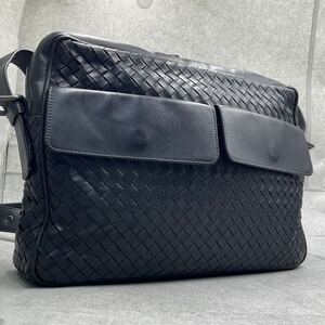 『希少 大容量』BOTTEGA VENETA ボッテガヴェネタ ショルダーバッグ メッセンジャー ビジネス A4可 イントレチャート ブラック 黒 メンズ