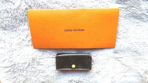 LOUIS VUITTON★ルイ・ヴィトン★４連キーケース★ミュルティクレ【型番=M69517】モノグラム★シリアル No=FL0043★サイズ=約10.5cm×約5cm