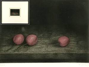 真作保証 横井巴 「cherries」 銅版画 メゾチント 直筆サイン有 [Ji88ざ]