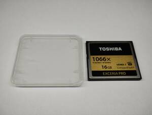 ケース付き　16GB　TOSHIBA EXCERIA PRO　1066x　CFカード　フォーマット済み　メモリーカード　コンパクトフラッシュカード