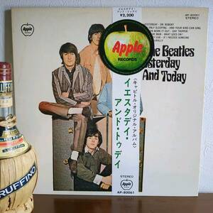 al088■LPレコード洋楽　THE BEATLES　ビートルズ『Yesterday And Today』1970年作 ROCK　イエスタデイ・ひとりぼっちのあいつ等収録最高作