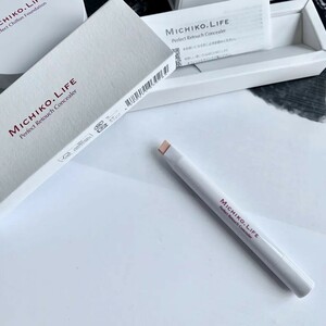 希少品♪お試し１回使用【MICHIKO.LIFE】定価4400円パーフェクトレタッチコンシーラー ＜ナチュラルオークル＞SPF34・PA++ 2024年５月購入