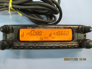 ＩＣＯＭ　ＩＣ−２７００　１４４／４３０ＭＨｚ　デュアルバンド　ＦＭ　トランシ−バ−　１０Ｗ/１０Ｗ機　ジャンク