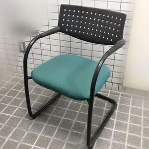 Vitra ヴィトラ Visavis ビザビ　ミーティングチェア　ビサビ オフィス　会議　 シンプル　1人掛け　モダン　椅子　 アームチェア