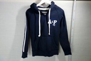 W081 ABERCROMBIE＆FITCH アバクロンビー＆フィッチ　パーカー　ポケット　レディース　サイズＳ　ネイビー　