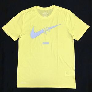 【美品】NIKE DRI-FIT BLEND JDQ SWOOSH TEE ナイキ ドライフィット ラバープリント 半袖Tシャツ メンズS 黄色 速乾 スポーツ ウェア 正規