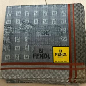 FENDI フェンディ ハンカチ 馬 ズッカ柄