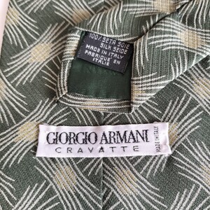 GIORGIO ARMANI(ジョルジオアルマーニ)緑グレー線丸ネクタイ