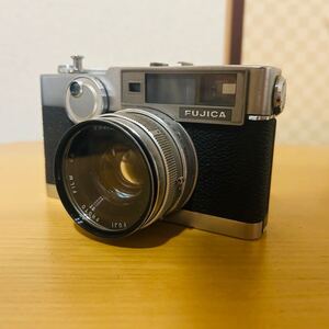 FUJICA V2 FUJINON 1:1.8 4.5cm レンジファインダー フィルムカメラ マニュアルフォーカス