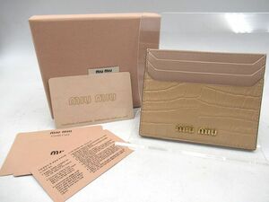 ☆美品 miu miu ミュウミュウ クロコダイル 型押し レザー カードケース ピンクベージュ系 5MC002-2B8G-F0236 ゴールド金具 レディース☆