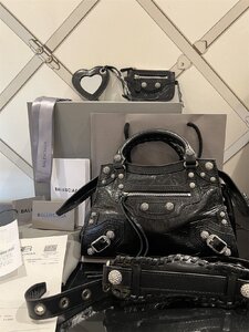 ■【美品】バレンシアガ Balenciaga ブラック の ウィメンズ NEO CAGOLE ハンドバッグ ラムスキン