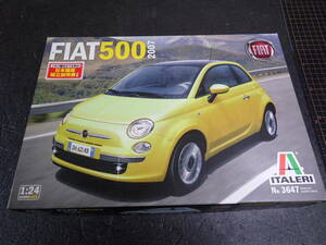 イタレリ　1/24　FIAT500 2007