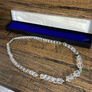 水晶　クリスタル　ネックレス シルバー　SILVER アクセサリー　グリーン　箱付き