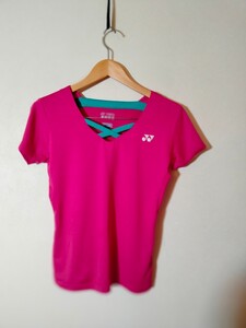 YONEX ヨネックス テニスシャツ　バドミントンシャツ　レディース Mサイズ ゲームシャツ 半袖シャツ　Tシャツ　プラクティスシャツ