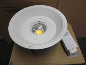 NT082978　Panasonic　軒下用LEDダウンライトNDW96930W　昼白色　埋込穴Φ250　電源ユニット付NNK90015NLZ9　中古品　擦り傷あり　個数あり