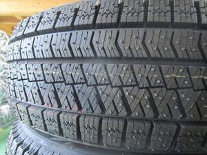 送料無料　新品未使用品　スタッドレス　185/60R15　BS　VRX2　4本セット　　