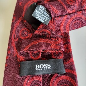 HUGO BOSS (ヒューゴボス)ボルドー赤模様ネクタイ