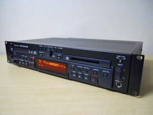 ★TASCAM★ タスカム 業務用 CD/MDプレーヤー MD-CD1mkⅢ / 2012年製 / 動作品 / メンテナンス済 / 使用頻度少 / 取扱説明書 付属