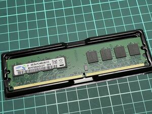 希少？　デスクトップPC用メモリ SAMSUNG サムスン PC2-6400U-666-12-E3 DDR2 4GBメモリ(4GB×1枚)