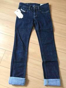 DIESEL LIVY SKINNY TAPERED 24 スキニーテーパードデニム