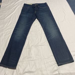 M4 Abercrombie&Fitch ジーンズ　サイズW28L30表記　グアテマラ製