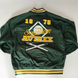 未使用品　AVIREX ブルゾン STADIUM JACKET Lサイズ グリーン ジャケット サンディエゴ 