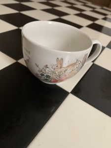 MADE IN ENGLAND★PETER RABBIT×wedgwood★旧スタンプコーヒーカップ