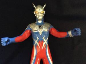 中古品！ドラマチックサウンド DXウルトラマンゼロ★しゃべる！光る！ 声：宮野真守 フィギュア ウルトラヒーローシリーズ 円谷プロ 特撮