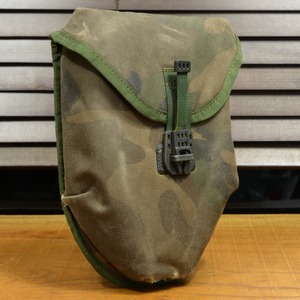 オランダ軍放出品 スコップカバー 三つ折りスコップ用 MOLLEシステム対応 迷彩 [ 難あり ] ショベルカバー NL