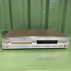 YAMAHA ヤマハ CDX-596 CDプレーヤー　 CDデッキ　中古　CD読み取りOK 現状品　管理番号01211708