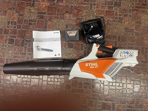 STIHL　スチール 　バッテリーブロワーBGA57　バッテリー　充電器　未使用品